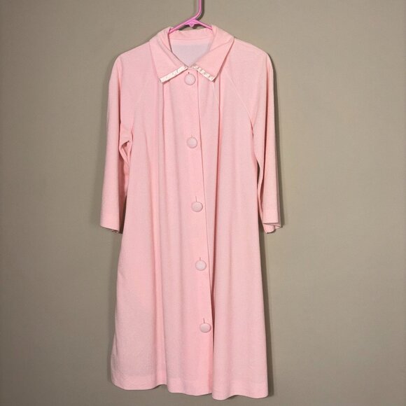 Sans Souci Pink Vintage Button-Down House Dress with Satin Collar Detail - OS - Picture 1 of 8